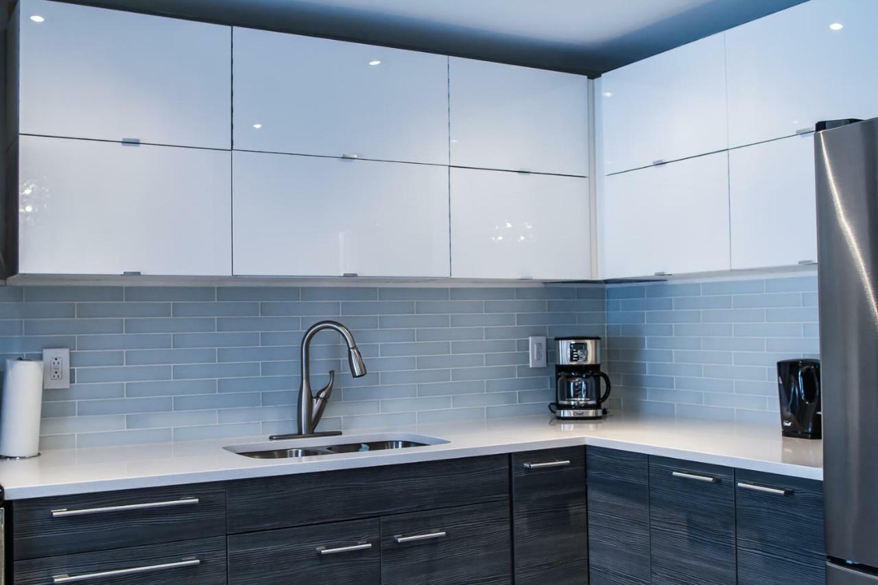 Spacious 3 Bdrm Home Near Downtown Отава Екстериор снимка